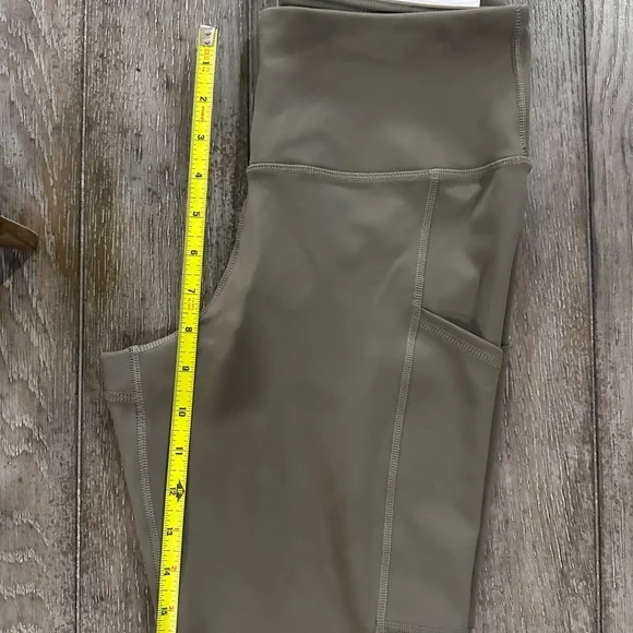 Banana Republic Khaki Leggings - Picture 12 of 16